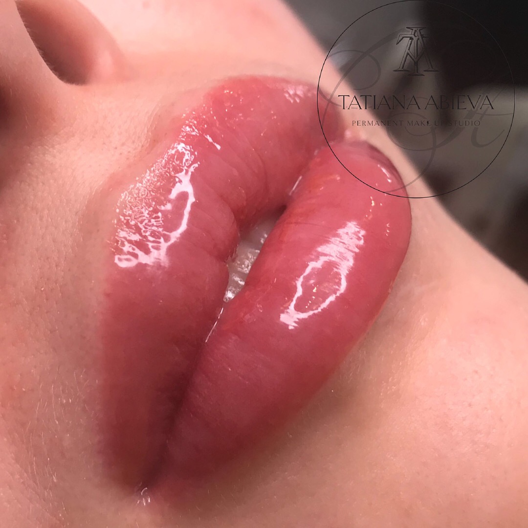 перманентный макиях губ в студии Татьяны Абиевой